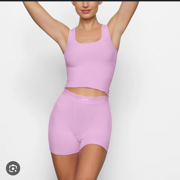 SKIMS Tops - Skims NWT set soft lounge petal pink/purple color